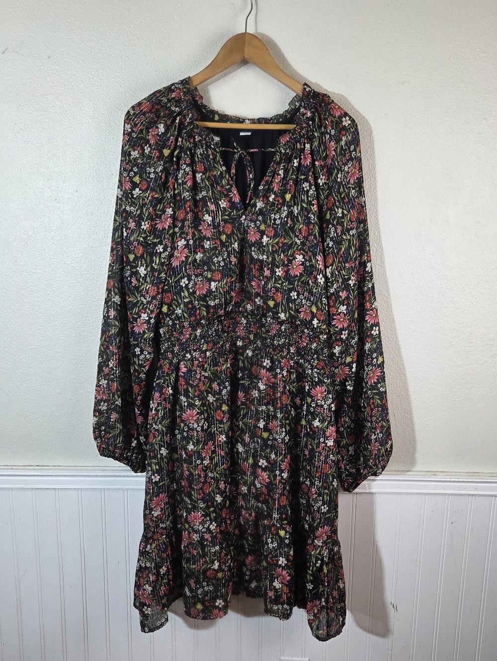 Old Navy Floral Midi Dress XXL Tall Black Smocked Waist Metallic Sheen Boho